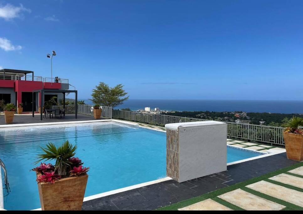 Villa La Rosa With Spectacular View Of Ocho Rios Eksteriør billede