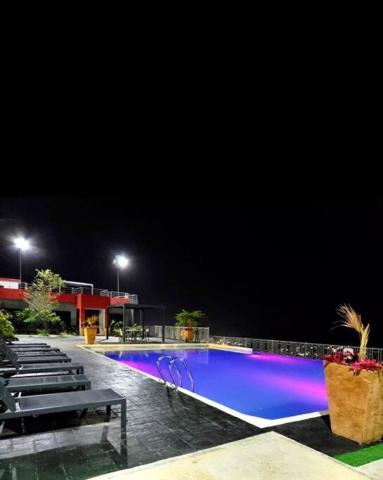 Villa La Rosa With Spectacular View Of Ocho Rios Eksteriør billede